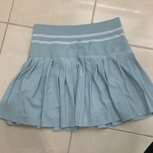 Wilson light blue tennis skirt size medium